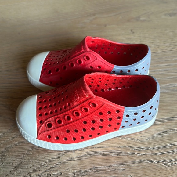 Native Jefferson shoes - Picture 1 of 3